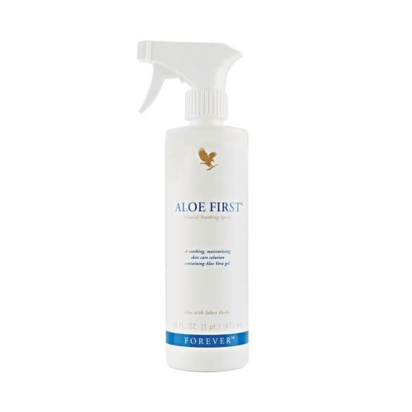 Aloe First Spray Flasche, natürliche Hautpflege, pflegender Aloe Vera Spray gegen Hautreizungen und Trockenheit, enthaltenes Aloe Vera Gel, für Gesicht und Körper, dauerhaft frischer Look.