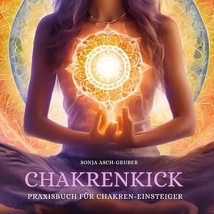 Frau in Meditation mit leuchtenden Chakren, umgeben von energetischen Farben, symbolisiert Harmonie und spirituelle Balance, ideal für Chakren-Einsteiger.